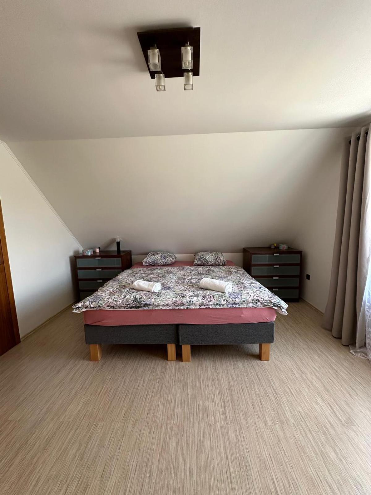 Apartman Lipa Mikulov Exterior foto