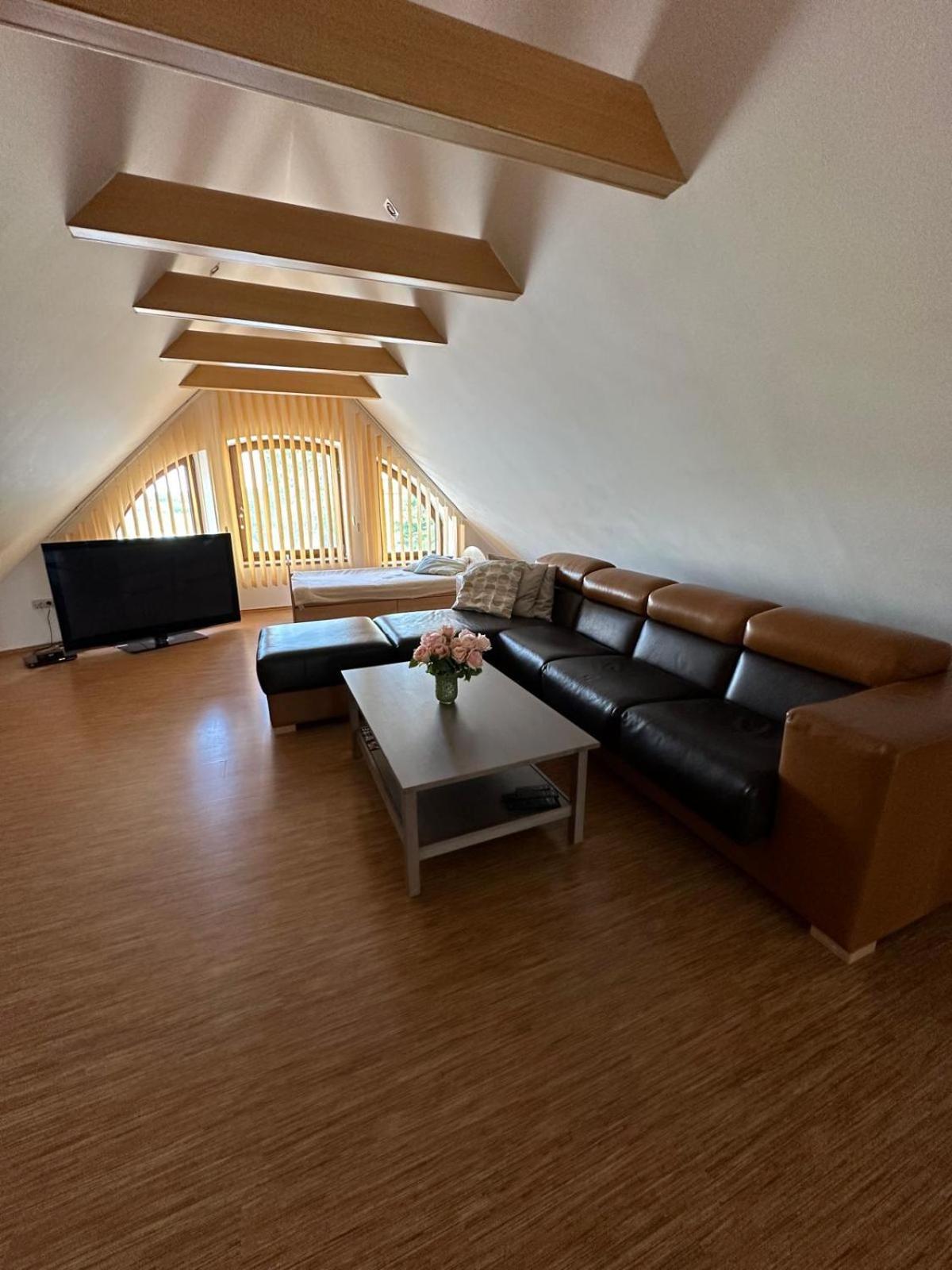 Apartman Lipa Mikulov Exterior foto