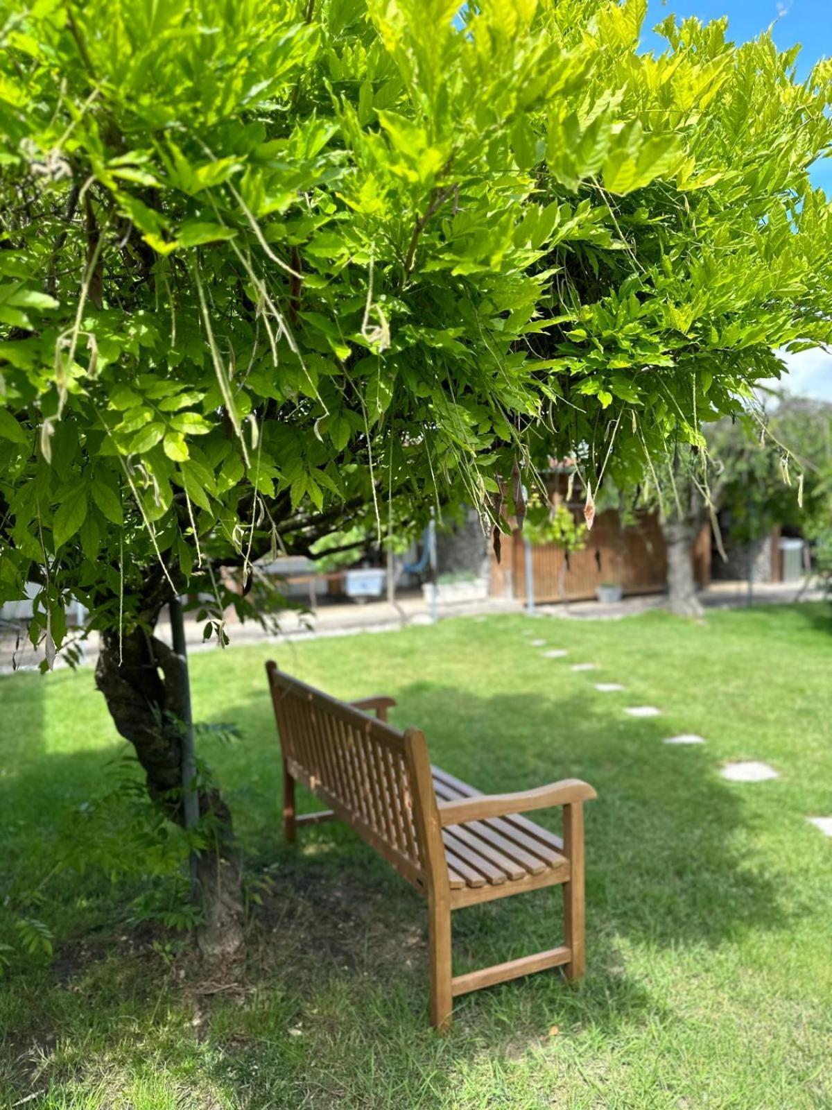 Apartman Lipa Mikulov Exterior foto