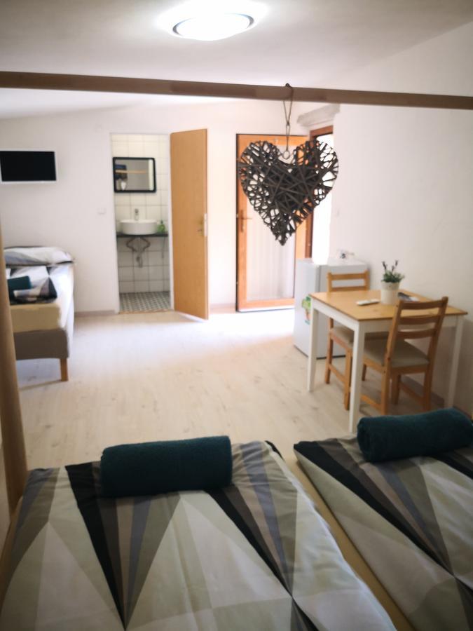 Apartman Lipa Mikulov Exterior foto